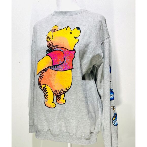 Disney Winnie the Pooh sweatshirt big colorful caracter casual comfy women's M - Picture 1 of 4